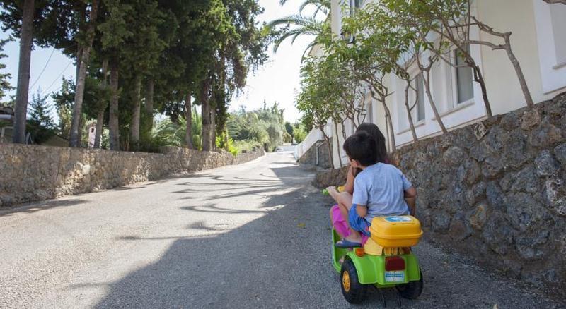 Corfu Village (Adults Only) Agios Ioannis Peristeron  Bagian luar foto