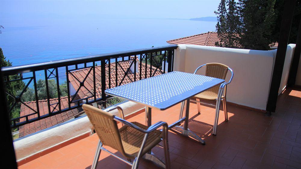 Corfu Village (Adults Only) Agios Ioannis Peristeron  Bagian luar foto