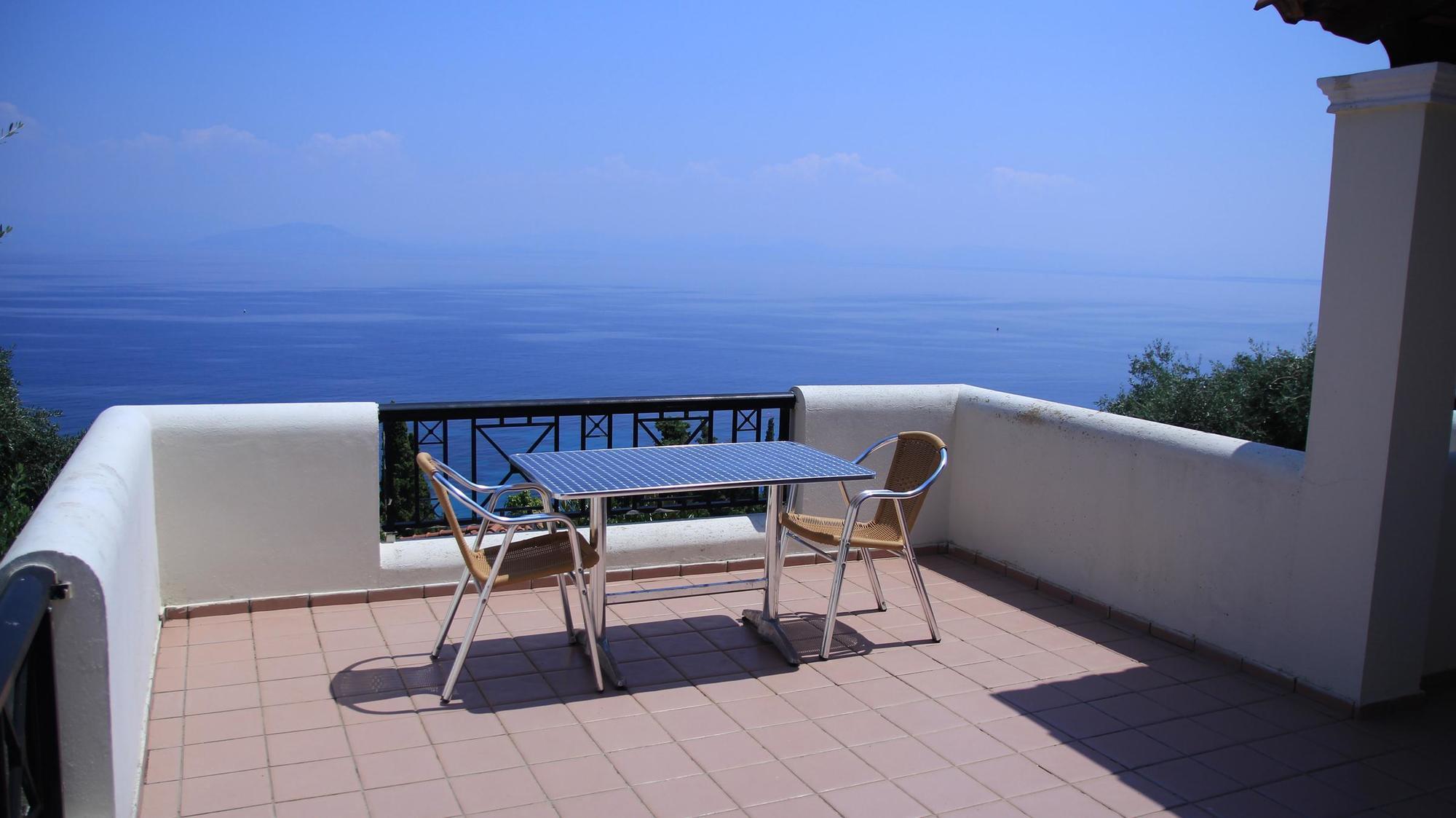 Corfu Village (Adults Only) Agios Ioannis Peristeron  Bagian luar foto