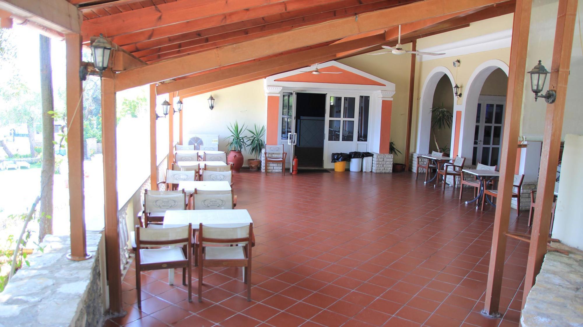 Corfu Village (Adults Only) Agios Ioannis Peristeron  Bagian luar foto