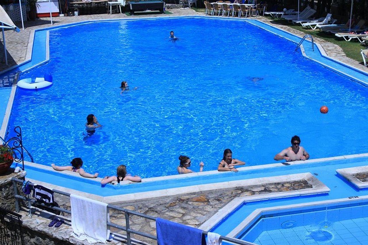 Corfu Village (Adults Only) Agios Ioannis Peristeron  Bagian luar foto